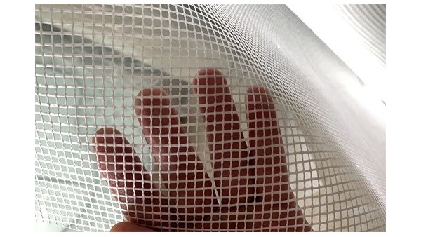 先刮膩子還是先掛網格布？